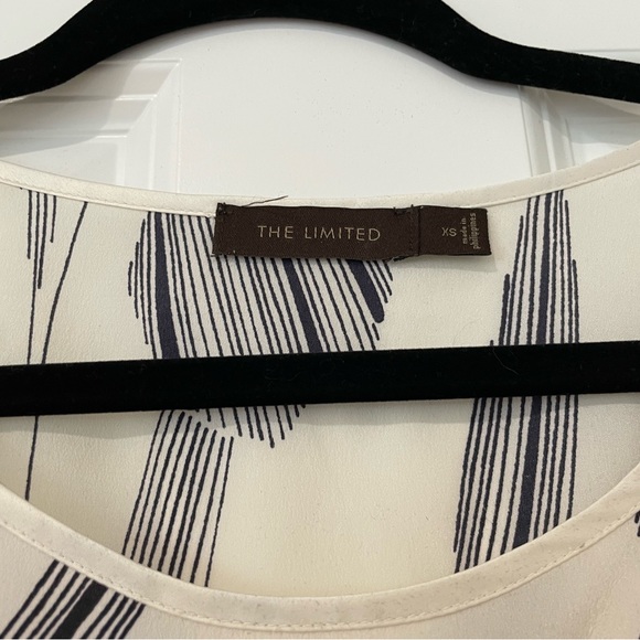 The Limited Floral Blouse Size XS - Picture 2 of 2